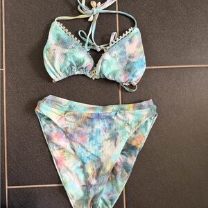 BECCA Multicolor Tie-Dye Bikini Top Size Medium bottom size small